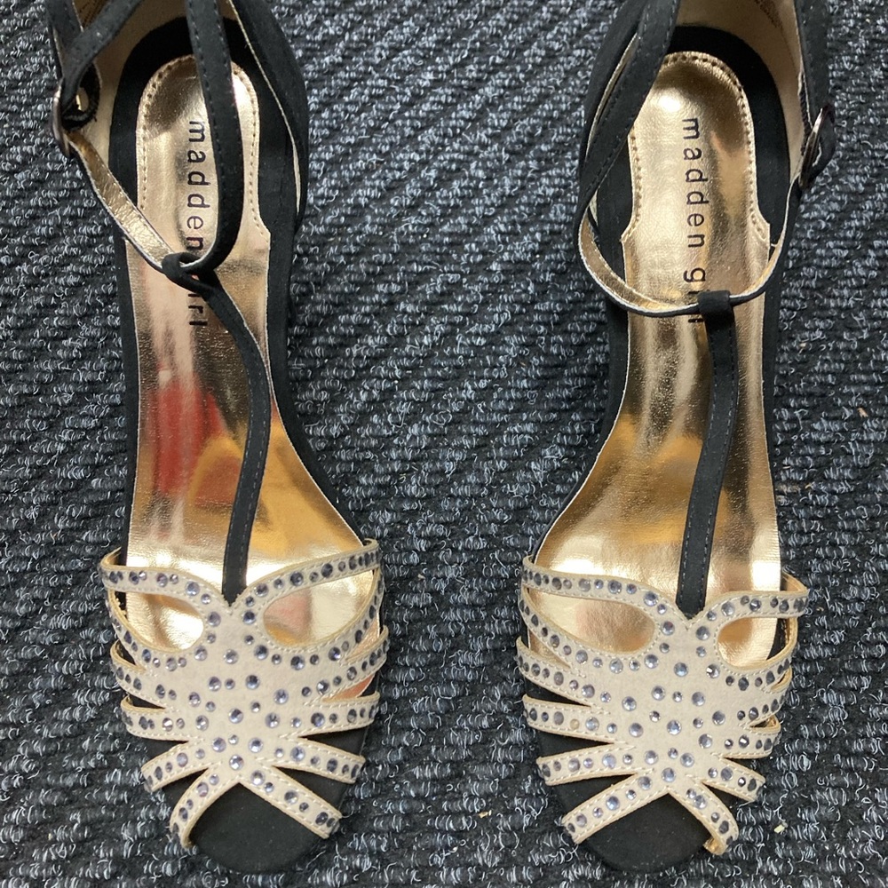 Madden Girl Dimitrus Size 8